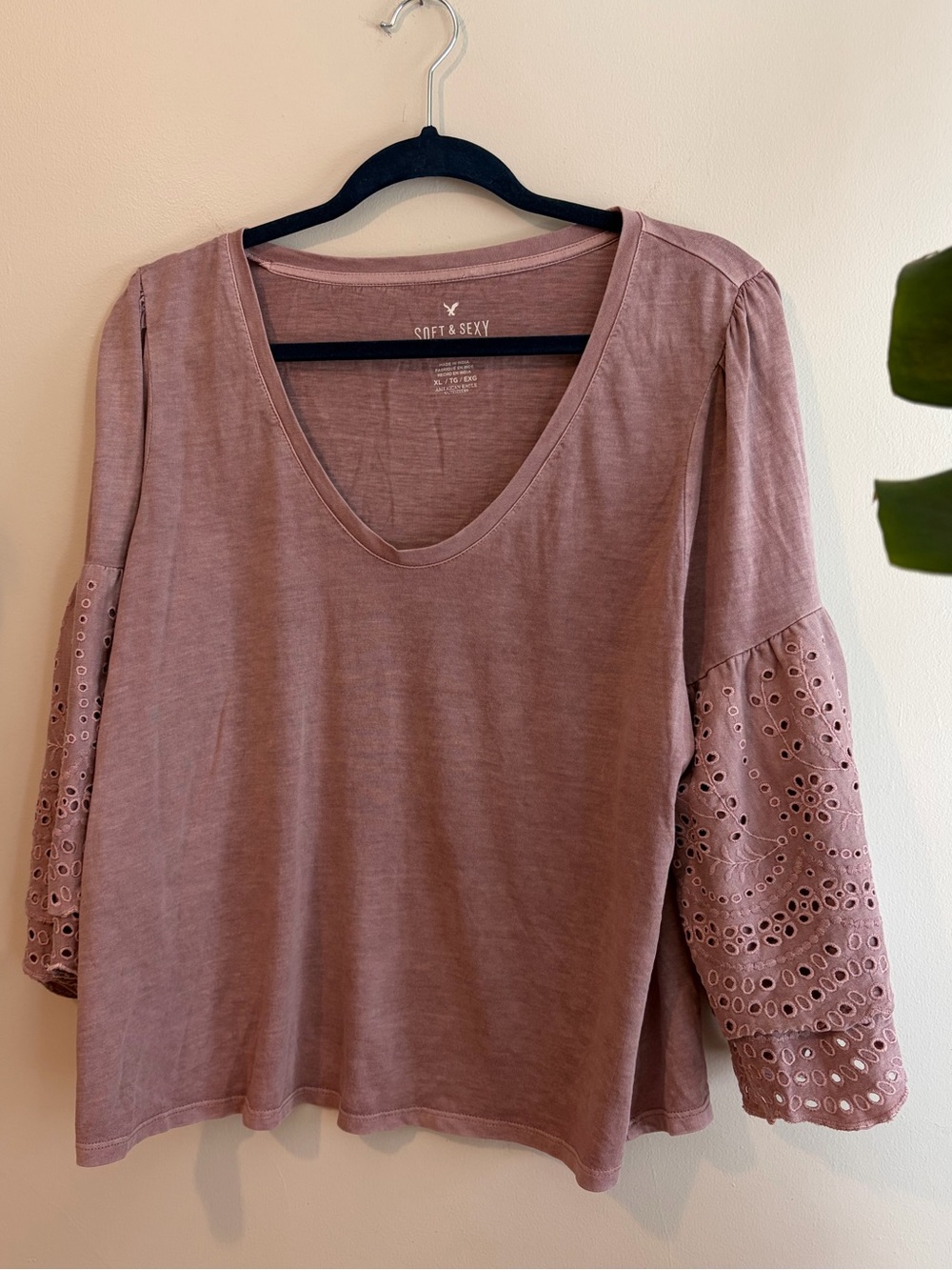 American Eagle Outfitters Mauve Eyelet Sleeve Blouse